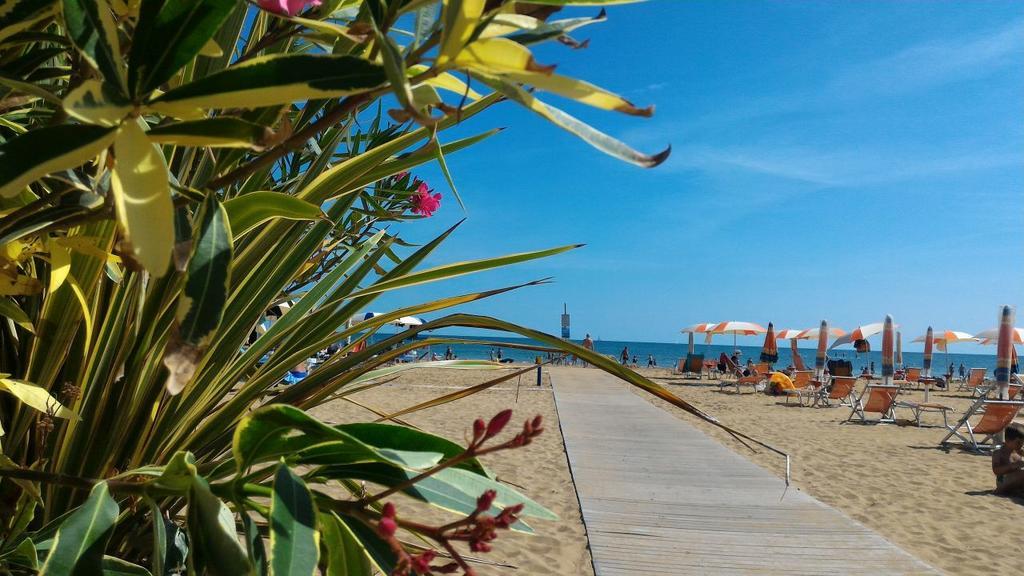 Appartamenti Narcisi Bibione Esterno foto