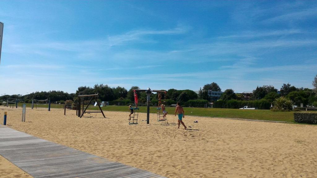 Appartamenti Narcisi Bibione Esterno foto